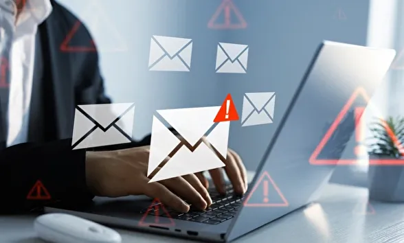 E-Mail Dolandırıcılığı Nedir?